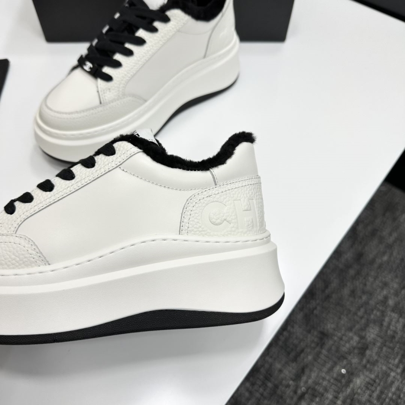 Ch**el sport shoes